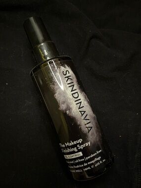 Skindinavia Makeup Finishing Spray - Oil Control NWOT